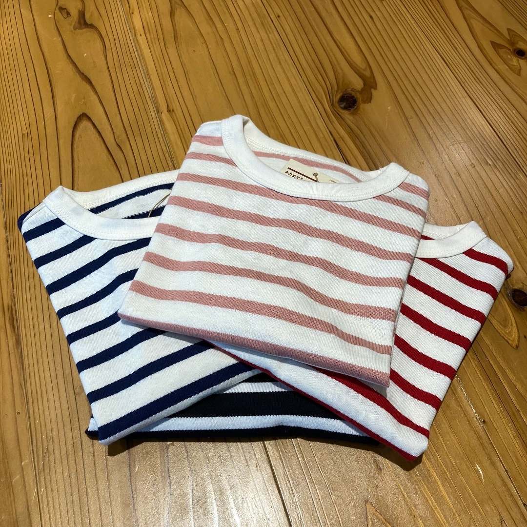 ３