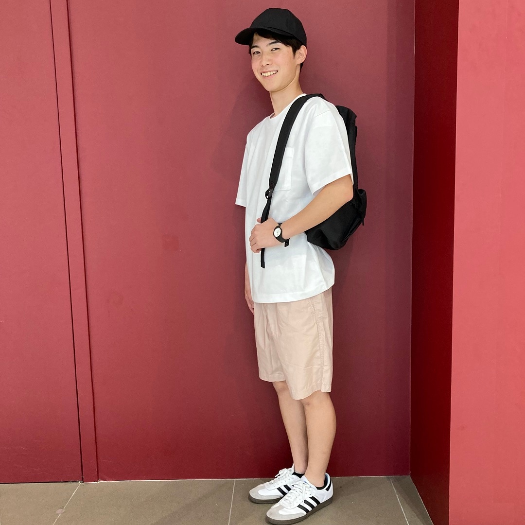 紳士スタッフスナップ全身の写真