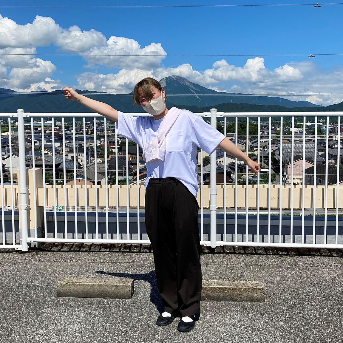 のび～