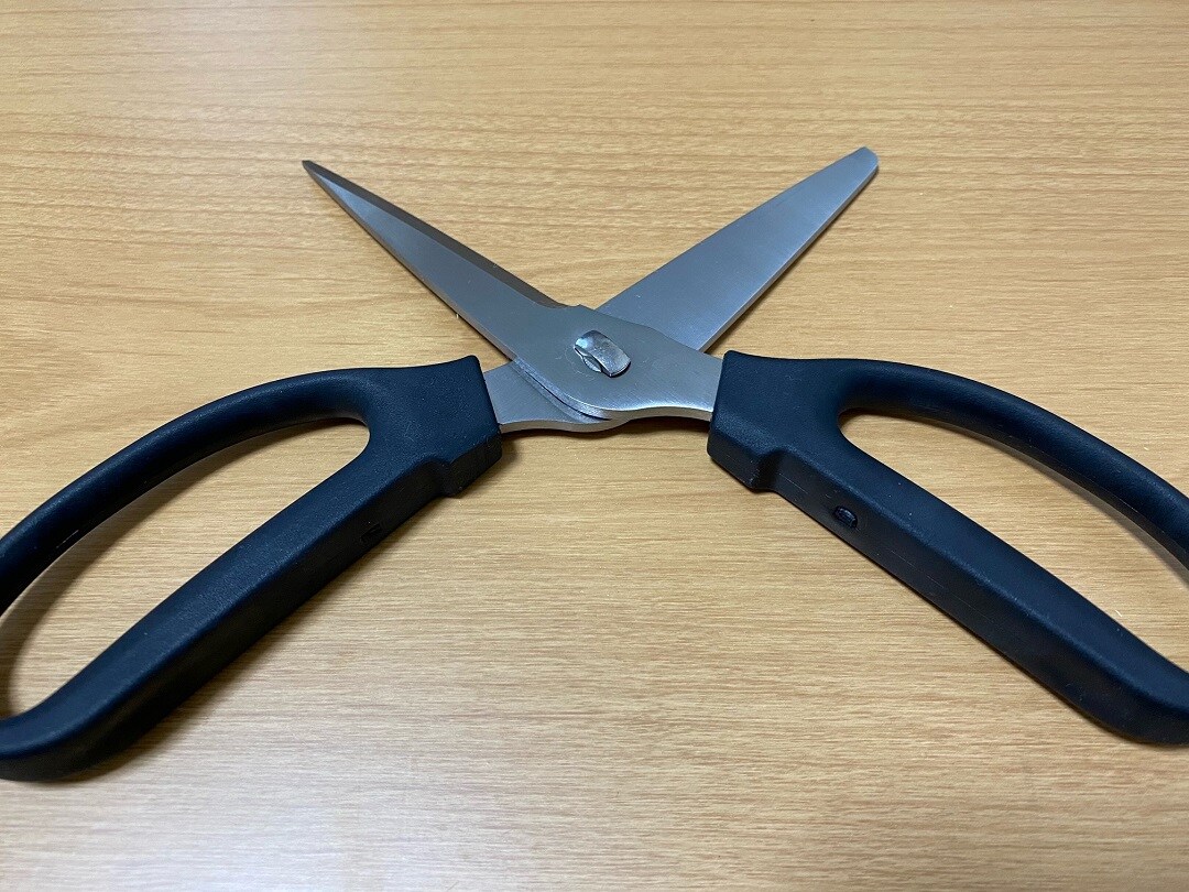 はさみ開く