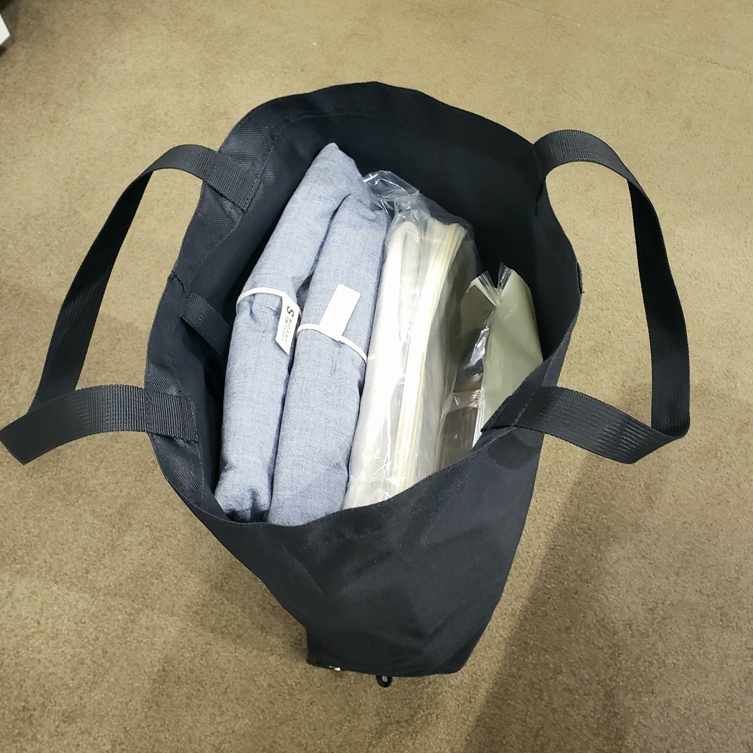 バックに商品いれたところ