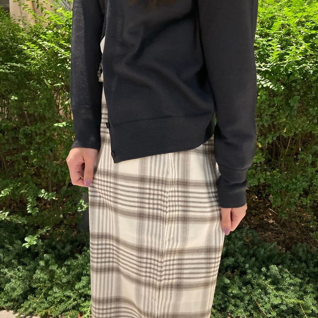 チェックパンツのアップの写真