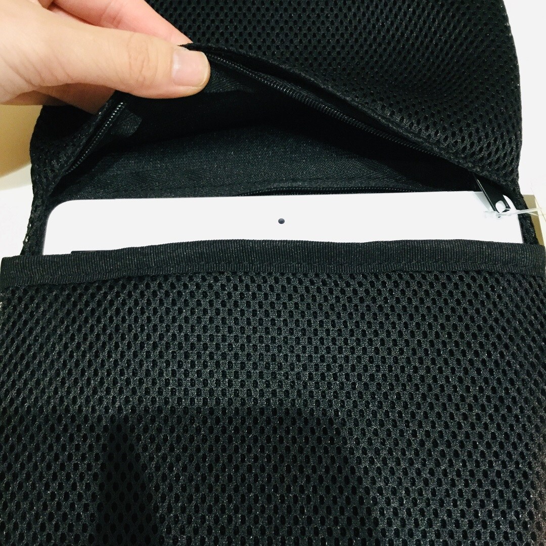 タブレットカバー　ポケット付き