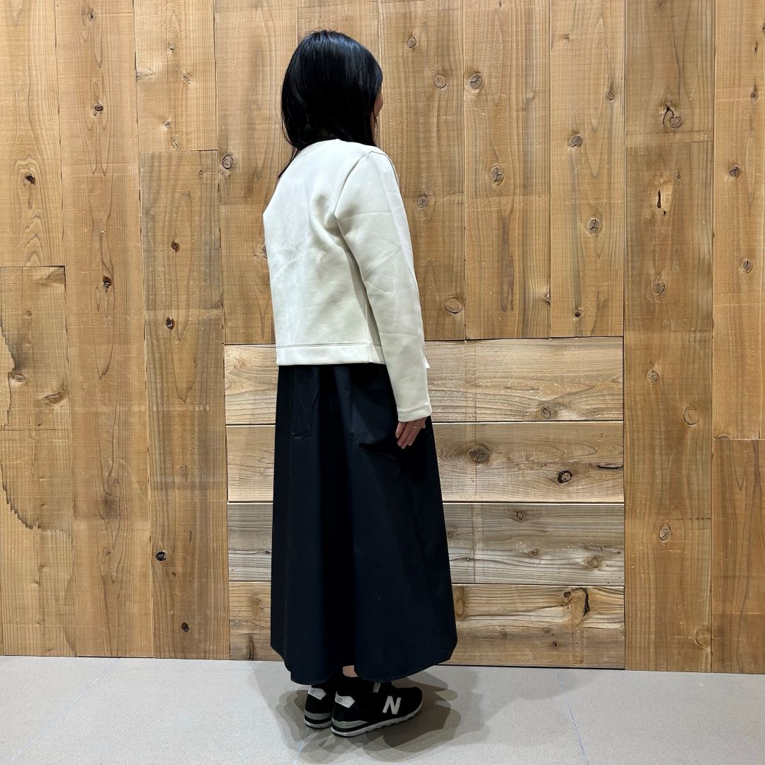 後ろ