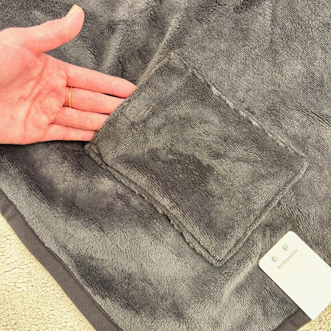 【ザ・モール仙台長町】羽織れる電気ブランケットのポケット