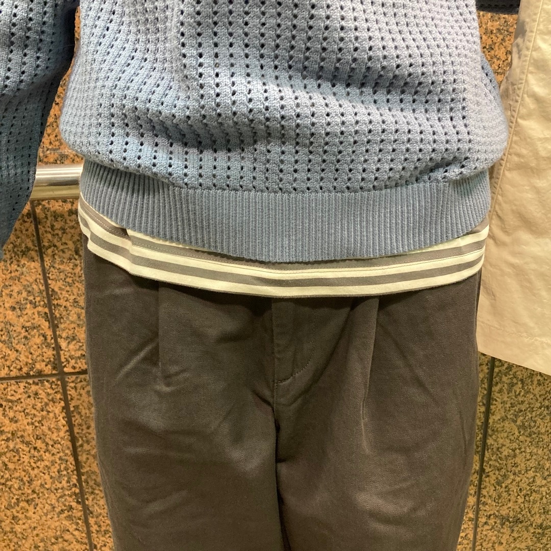 女の子が立っている写真