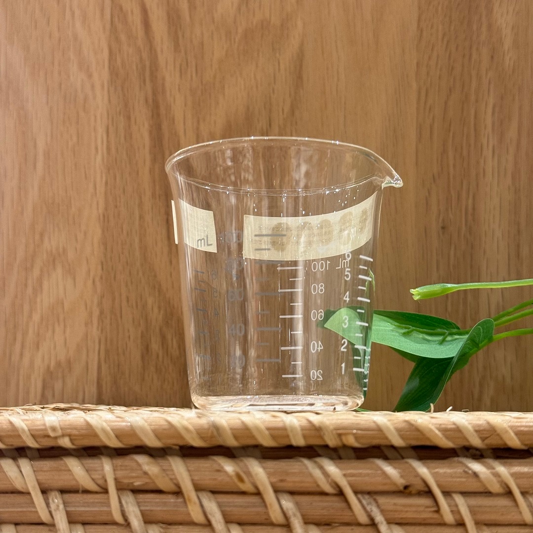 メモリ部分がホワイトとグレーの2色仕様です