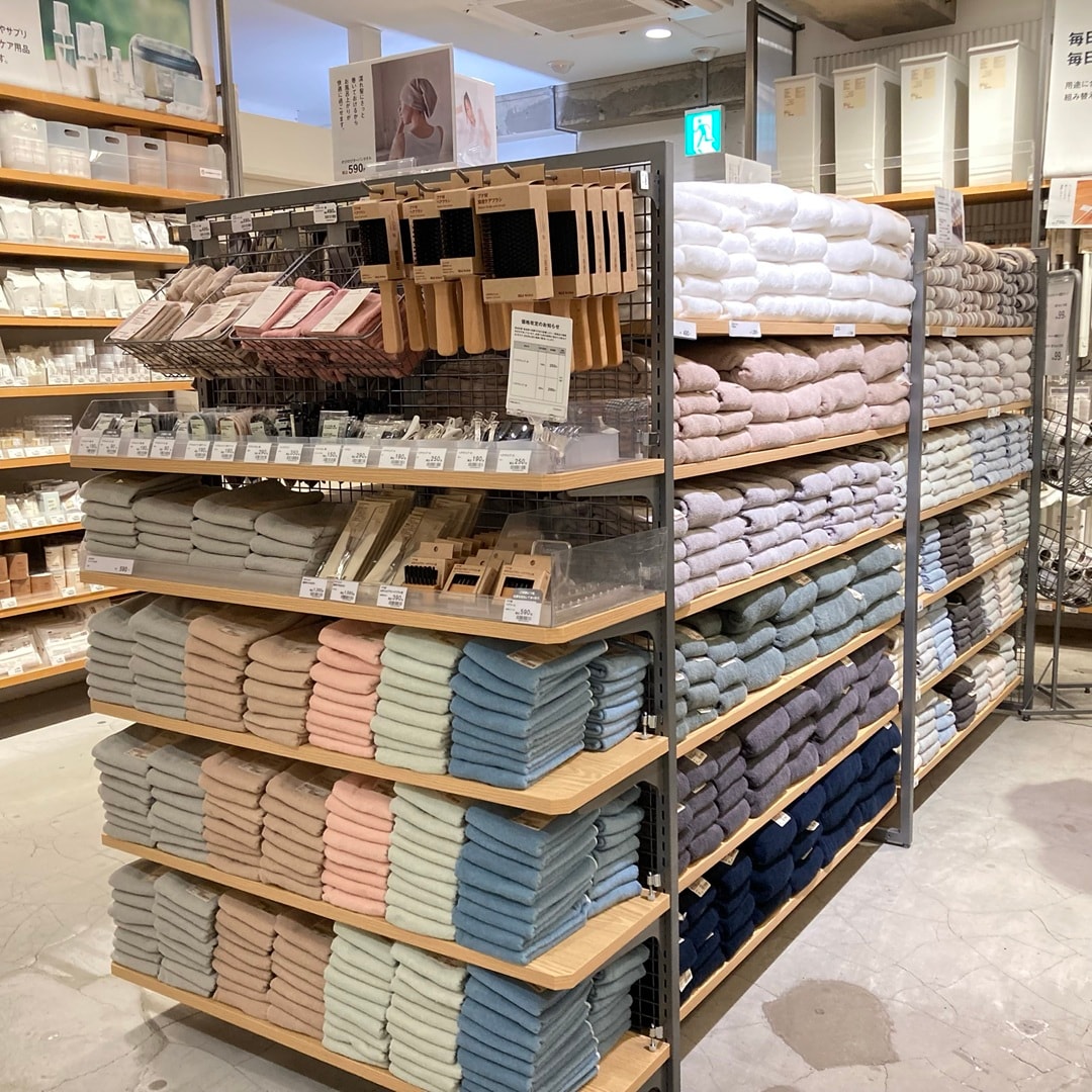 【三軒茶屋】タオル・文房具の売り場変更のご案内_49D18U