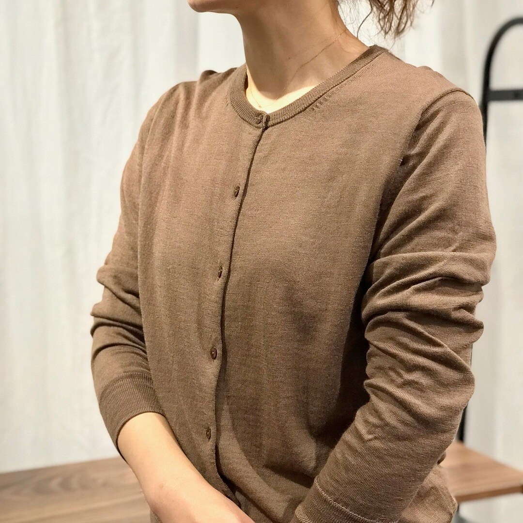 【ザ・モール仙台長町】ウールシルクカーディガン着用写真