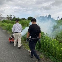 薬まき③