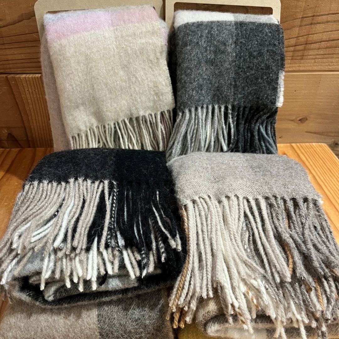 ふっくらウール 大判ストール(チェック)