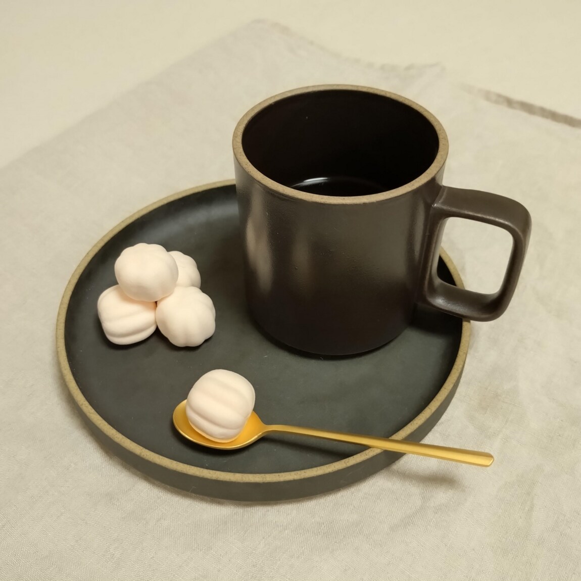 コーヒーとマシュマロ画像