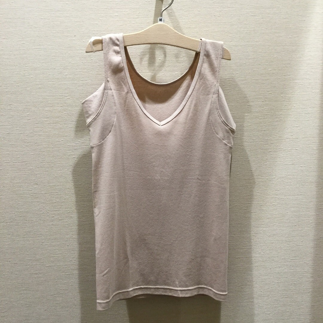 タンクトップ