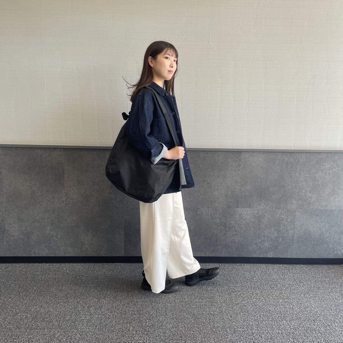 横