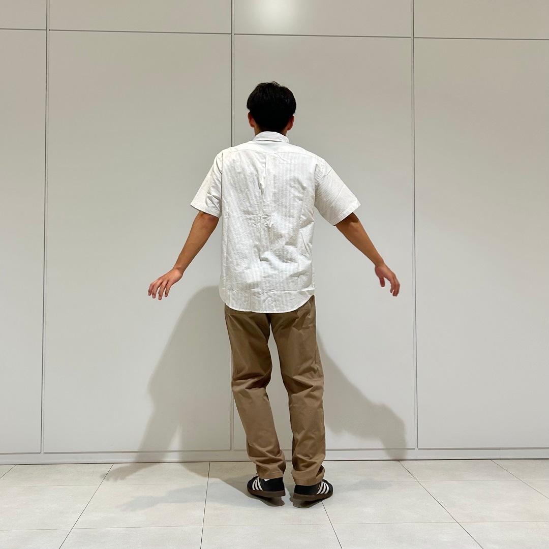 うしろ