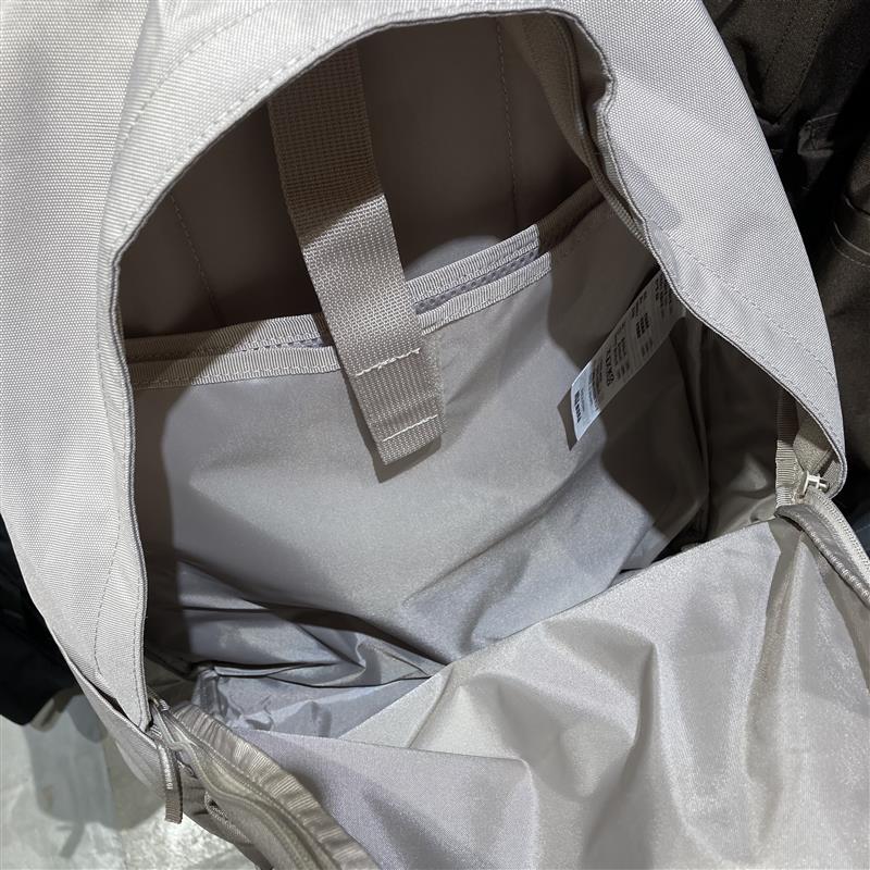 リュックの中身