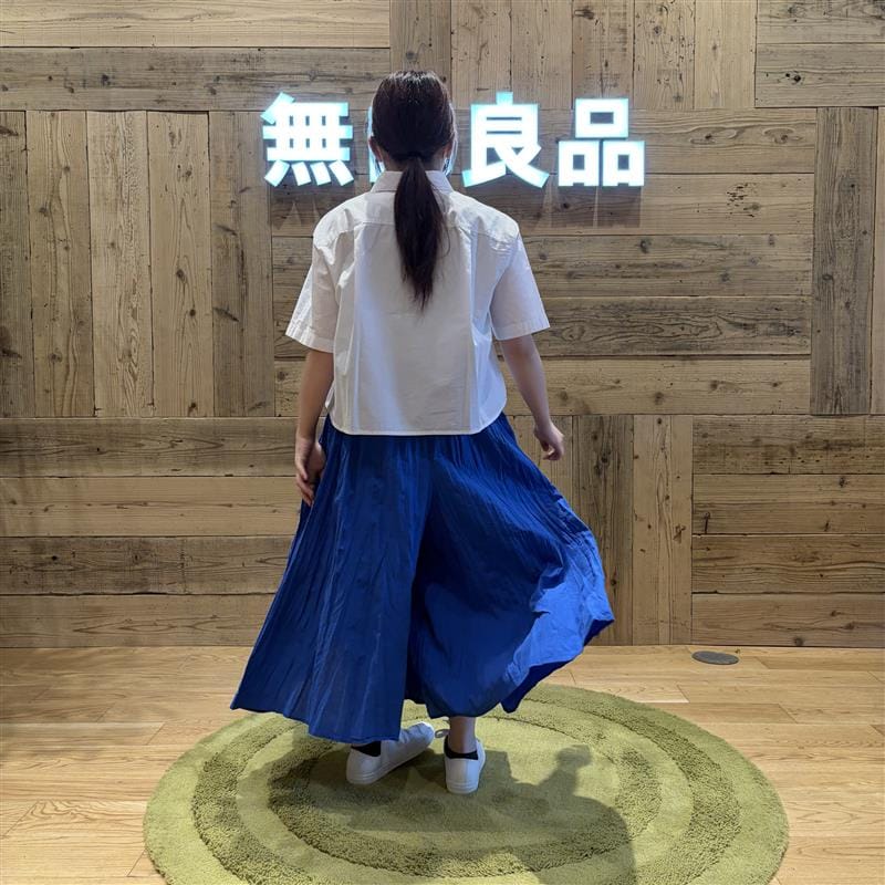 後ろ姿