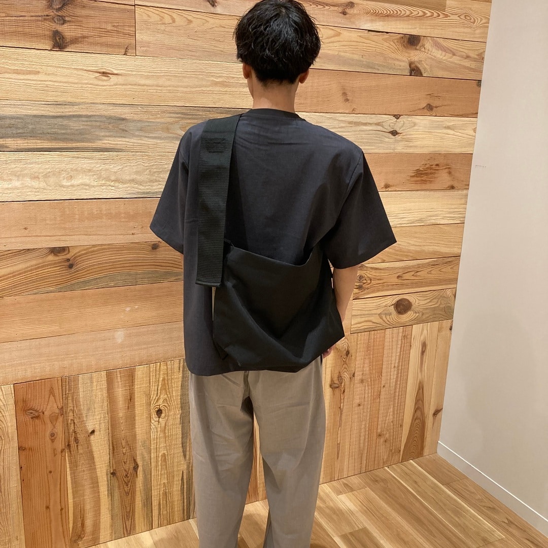 【カナートモール和泉府中】身長176㎝_bYUdM2