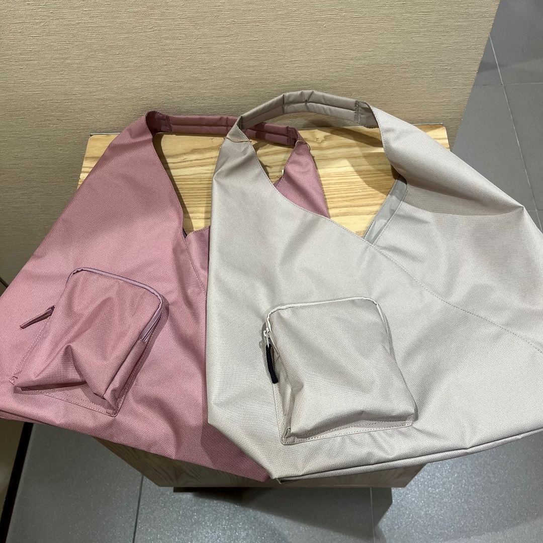 バッグ新色
