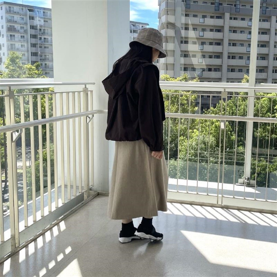 後ろ