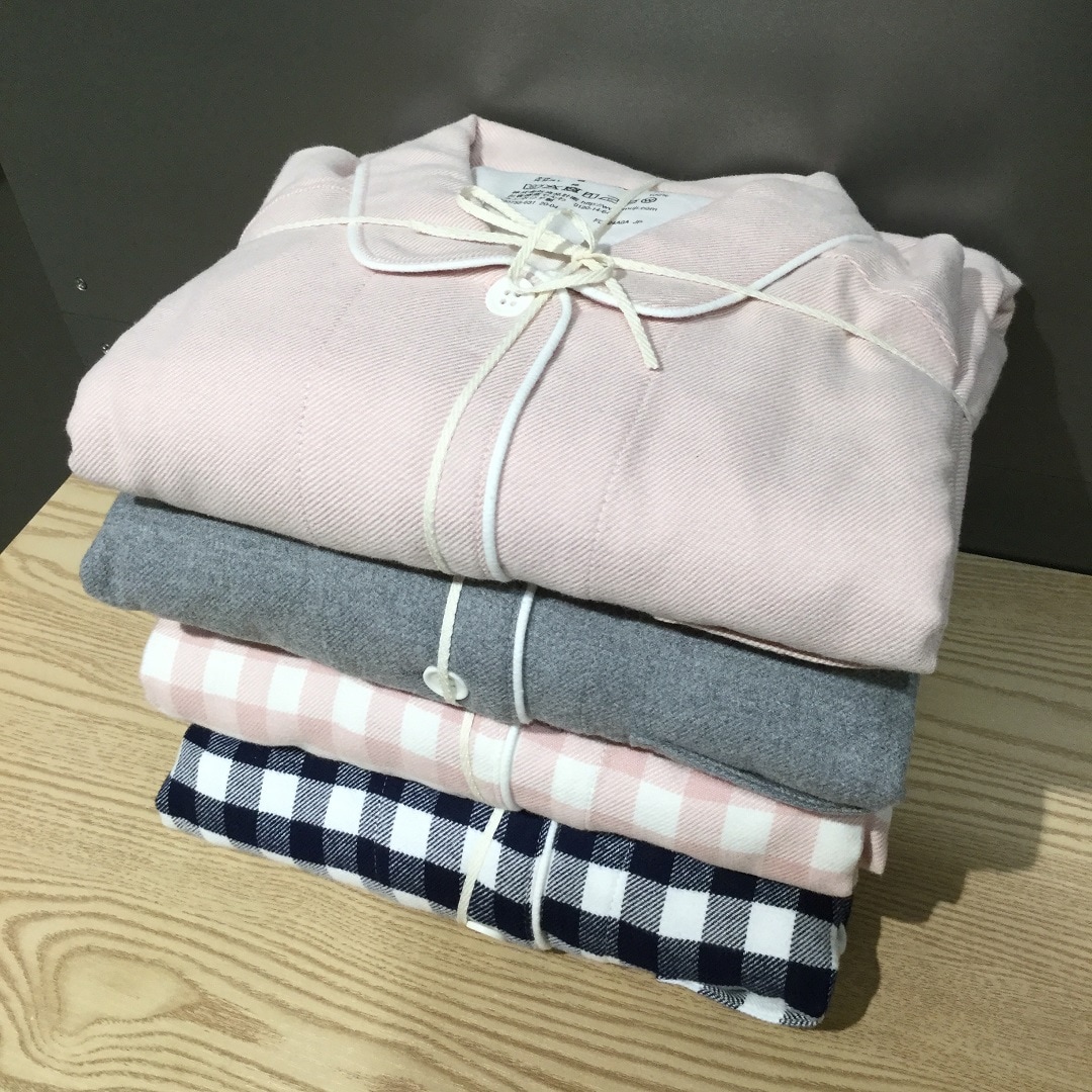 【シァル鶴見】フランネルパジャマたたみ
