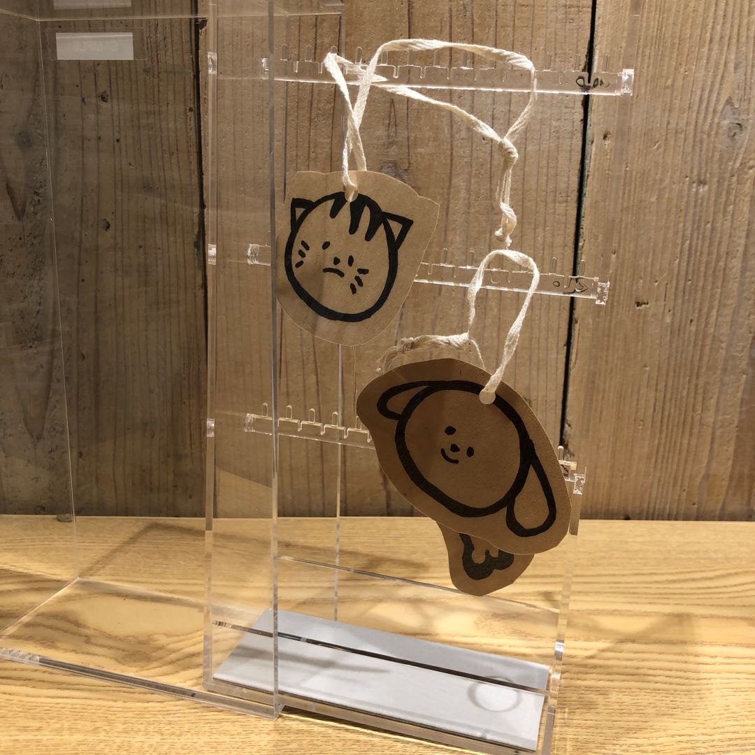 キーホルダーがかかっている写真