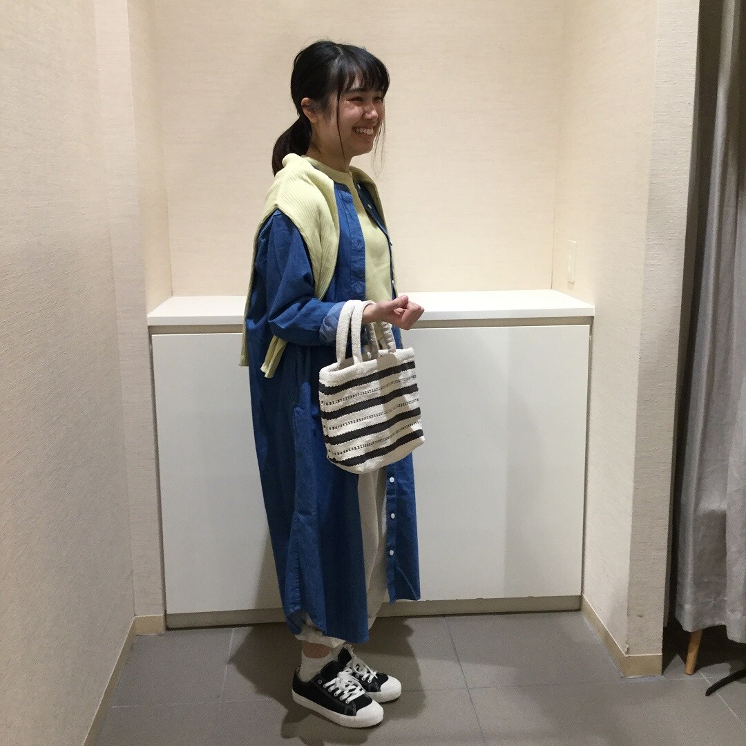 スタッフコーデ