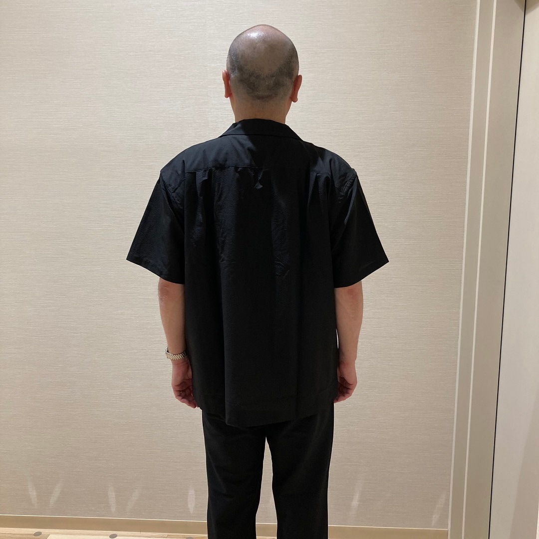 風を通す男
