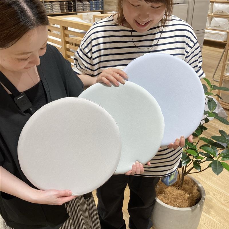 ひんやり低反発シートクッション　