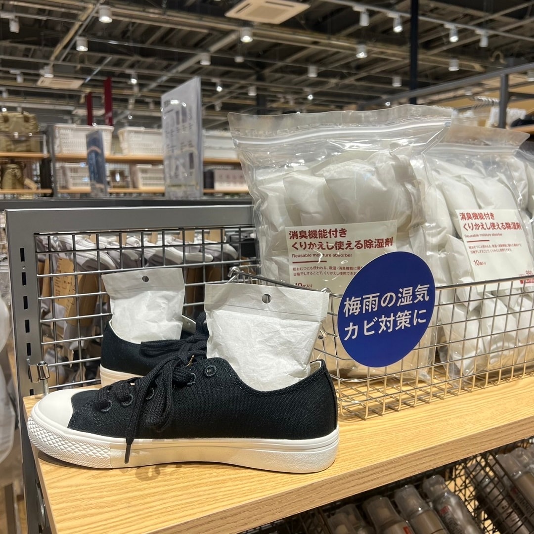 除湿剤　売り場