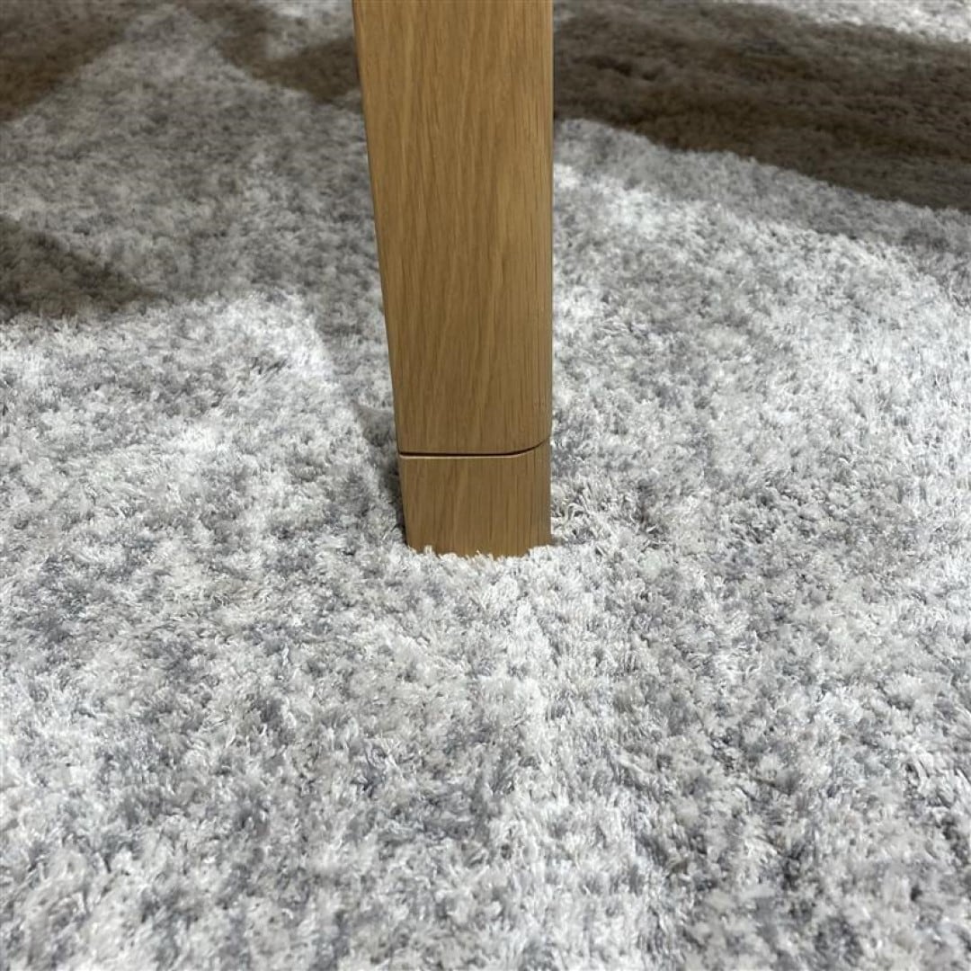 高さが変えられるテーブル継脚