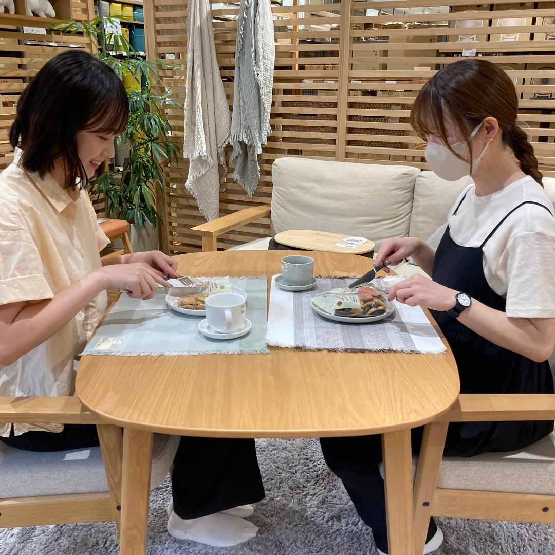 近め食卓の写真