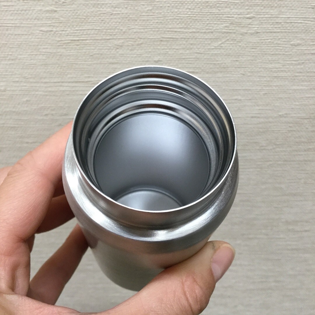 保温保冷マグ