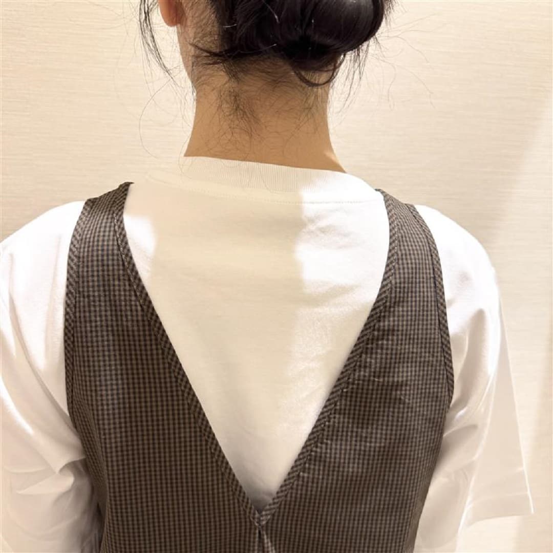 背面アップ