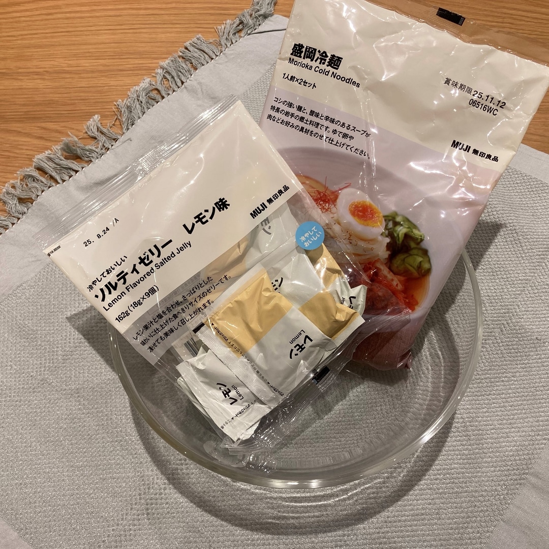 冷麺、ゼリーが写っている写真