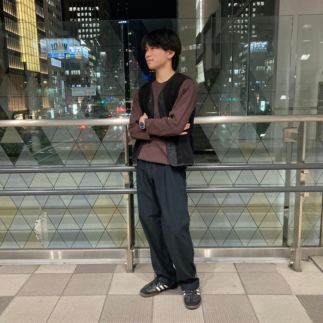 フリースジャケットを着た男性の写真