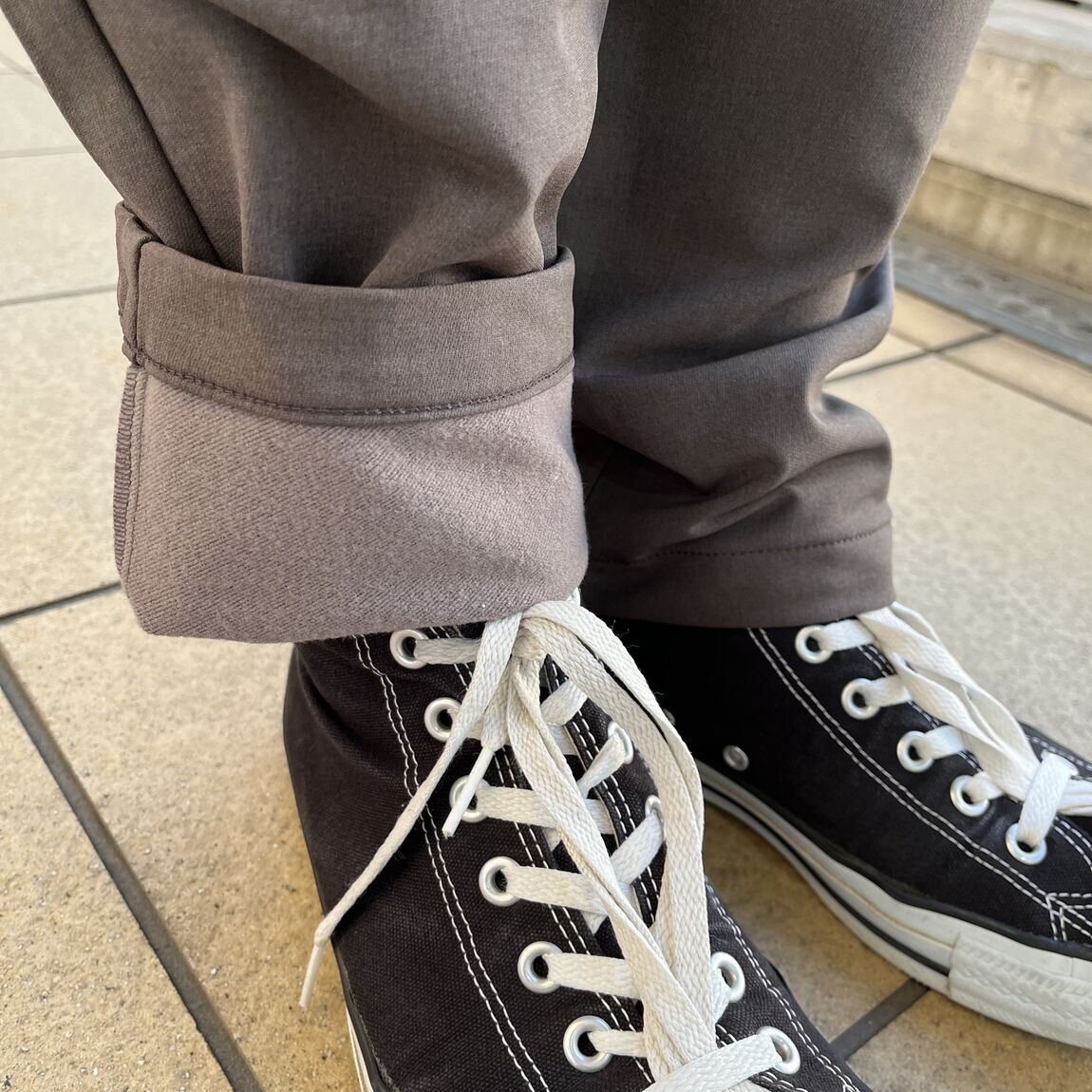 防風裏起毛ストレッチテーパードパンツの写真