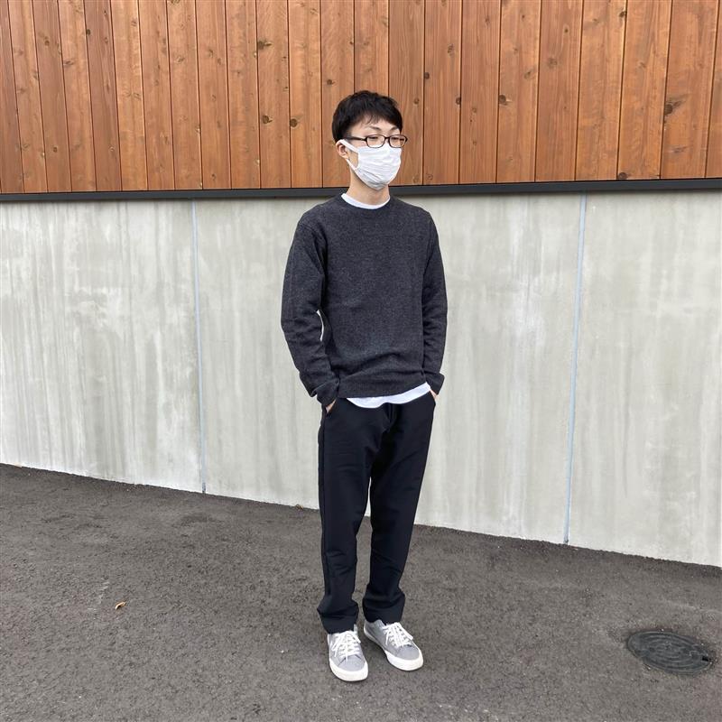 洗えるウールミドルゲージクルーネックセーター