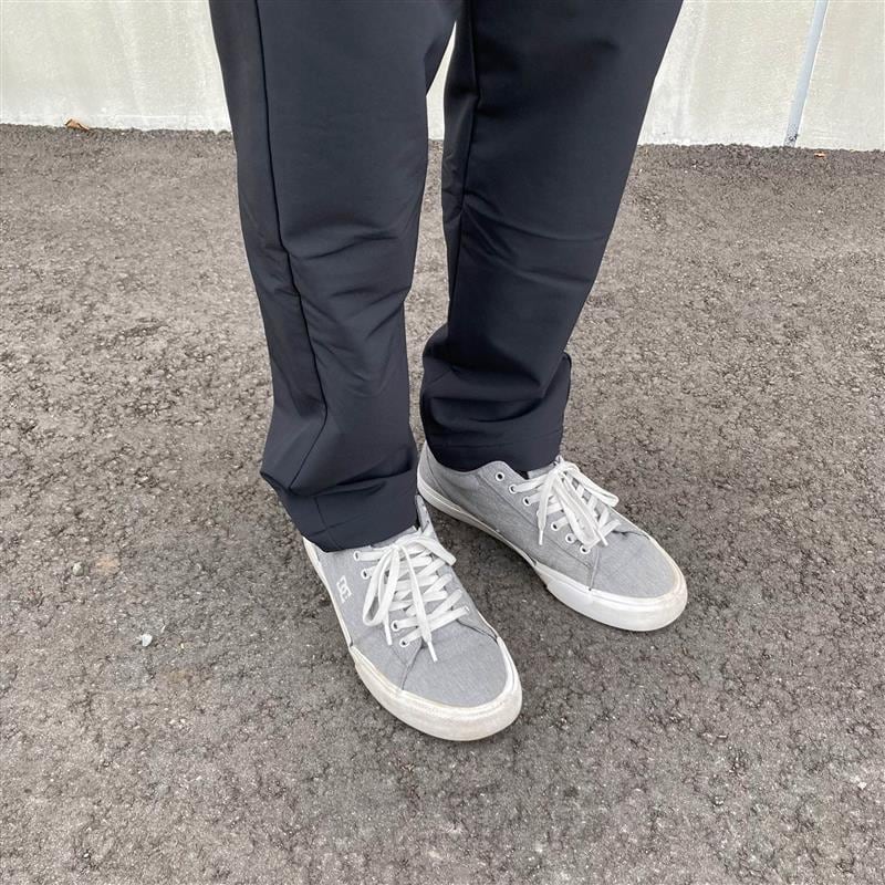 防風裏起毛ストレッチテーパードパンツ