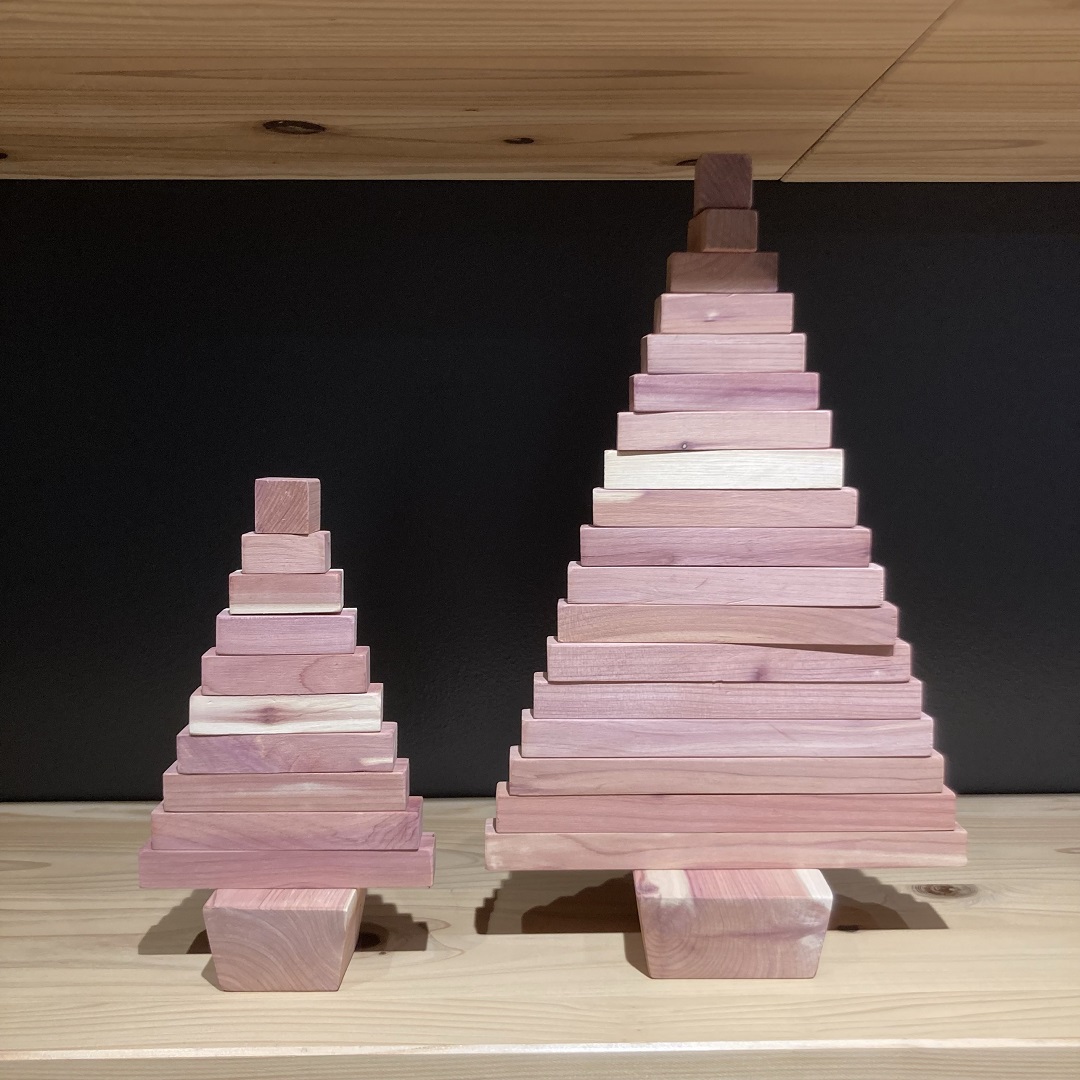 形が変えられるレッドシダーツリーのご紹介⑥