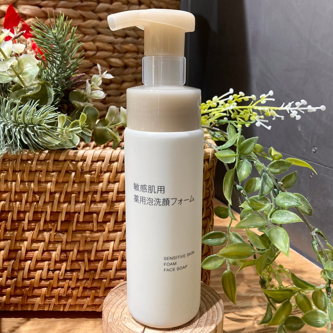 敏感肌用薬用泡洗顔フォーム