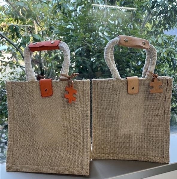 ジュートマイバッグのレザーアレンジメント