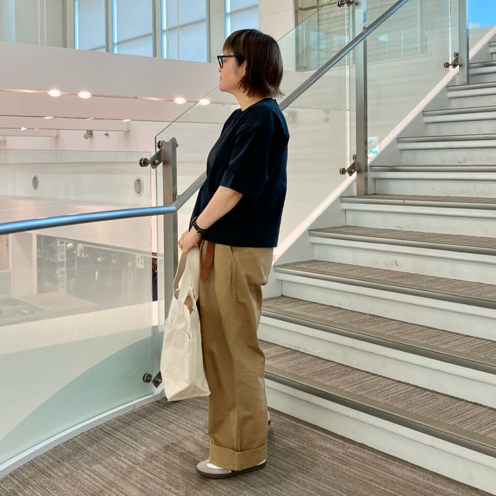 ブロードブラウス