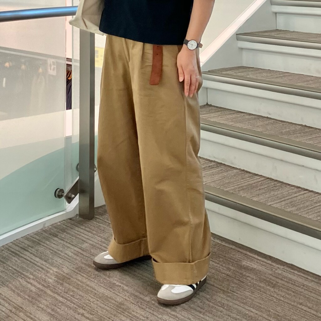 ブロードブラウス