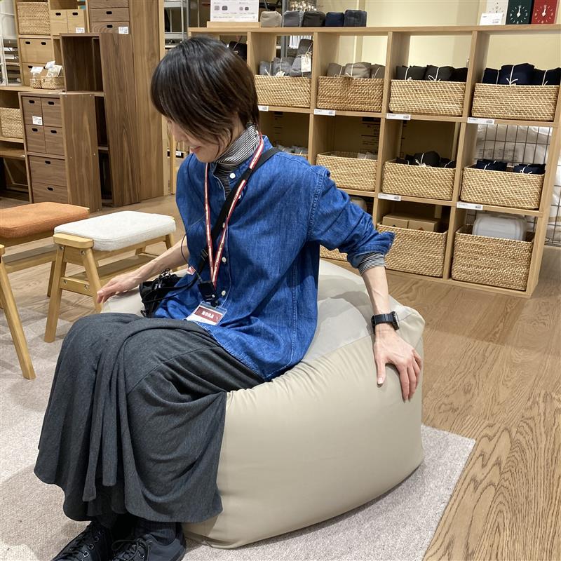 【堅田】体にフィットするソファ