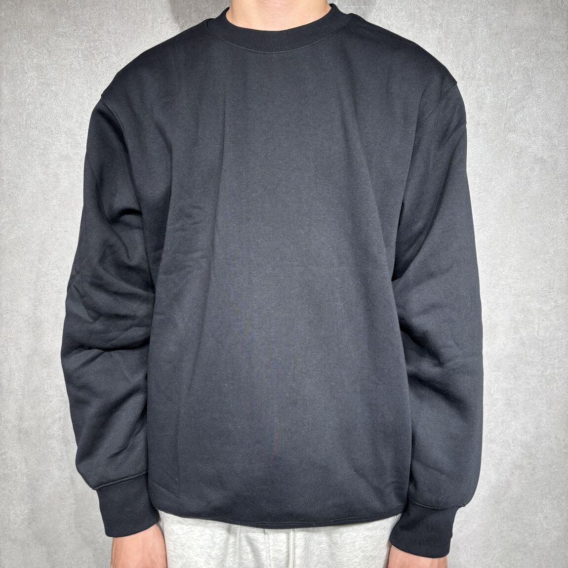 男性スウェットシャツ寄りの画像