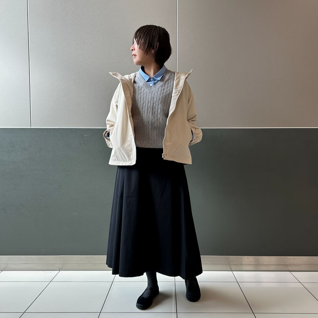 アウターきてる