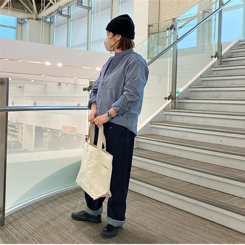 スタンドカラーシャツ