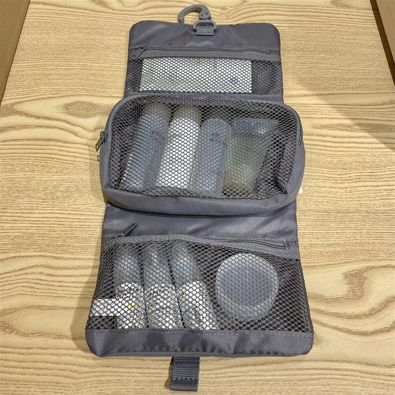 ナイロンメッシュ　吊るして使える洗面用具ケース