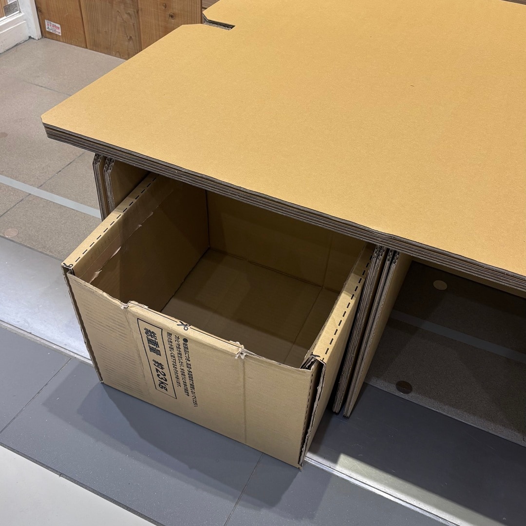 ダンボールベッド収納